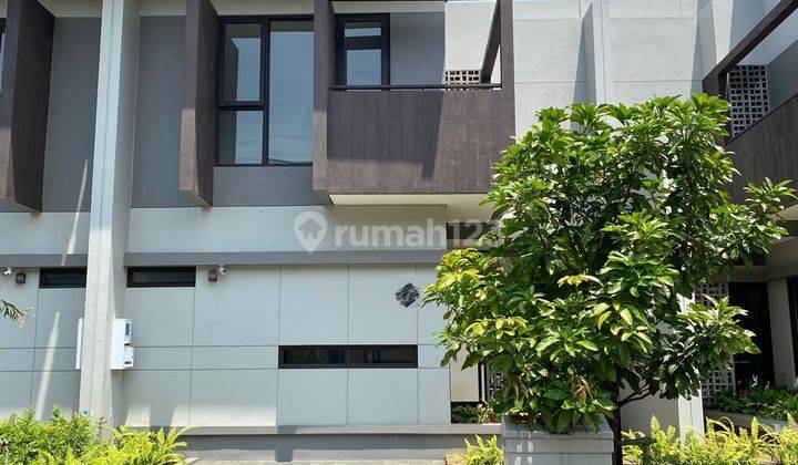 Rumah Baru Minimalis Freya di Cluster Flora Summarecon Bandung 1