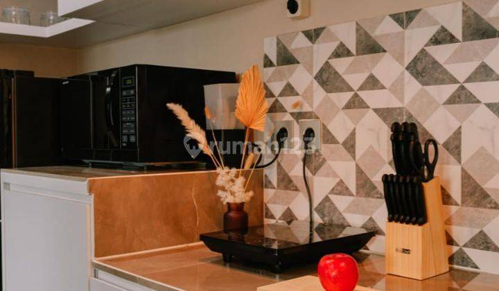 dapur apartemen 2 br furnished di