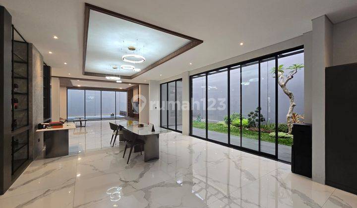 Rumah sangat mewah Modern Minimalis di sayap Setiabudi, Bandung 1