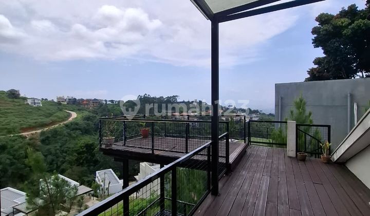 Cheap villa house with very nice city view in Dago Village, Bandung. 2