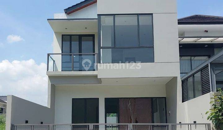 Rumah baru modern minimalis siap huni di Setra Duta, Bandung 1