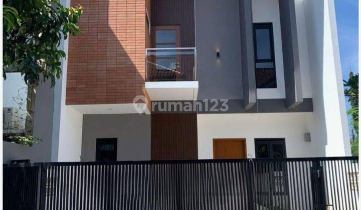 Rumah Baru Minimalis Dan Lokasi Strategis Sayap Bkr, Bandung 1