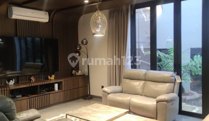 Rumah keren dan furnished cantik di Setiabudi Regency, Bandung Rumah keren dan furnished cantik di Setiabudi Regency, Bandung