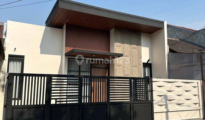 Rumah Baru Minimalis Modern di Taman Kopo Indah, Bandung 1