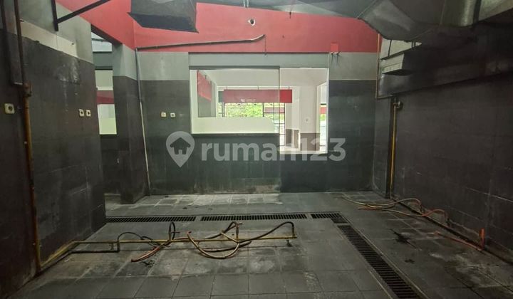 Ruang Usaha Lokasi Strategis dan Ramai di Sayap Riau, Bandung