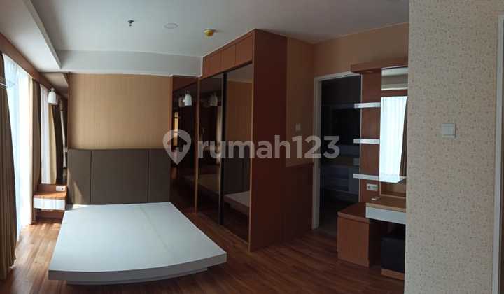 Apartemen harga termurah 3BR jadi 2 BR di Landmark Residence 2