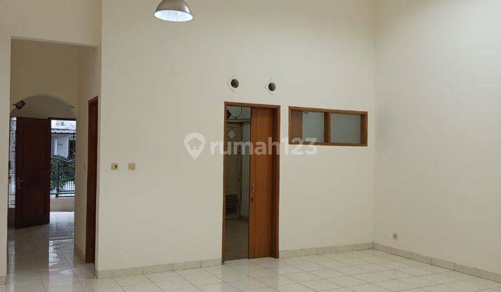 Rumah harga bawah pasar siap huni di Taman Kopo Indah 3, Bandung 2