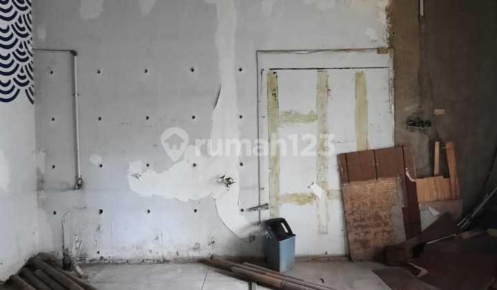 Tempat Usaha Tengah Kota Lokasi Mainroad Sayap Riau, Bandung