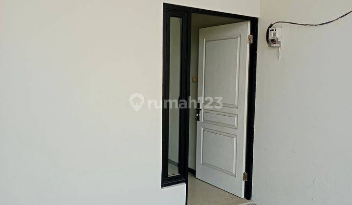 Rumah 2 Lantai, Shm, Baru, Ready Unit, Menghadap Utara 2