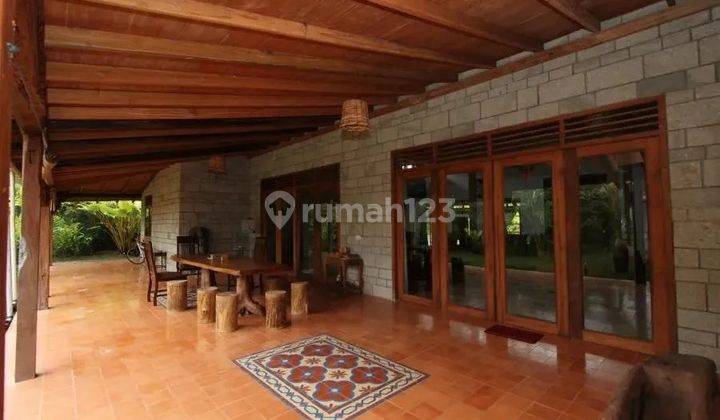 Rumah Joglo Ada Kolam Renang Cocok Jadi Hotel Restoran 14