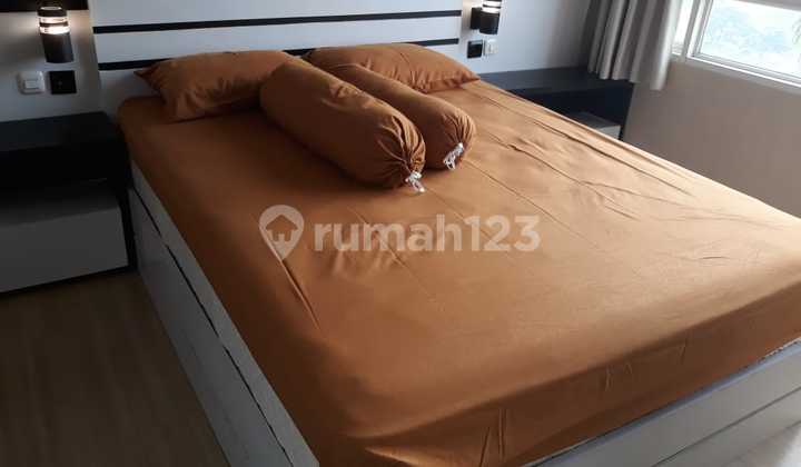 Jual Rugi Apartemen Skandinavia 2 Bedroom Junior