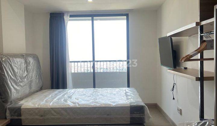 Apartemen Collins Boulevard Studio Besar Alam Sutra 2