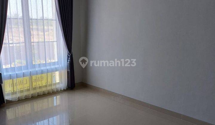 Rumah Baru Gress 2 Lantai Semi Furnished di Pantai Mentari, Surabaya 2