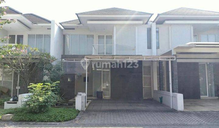 Dijual cepat rumah siap huni di Royal Residen 1