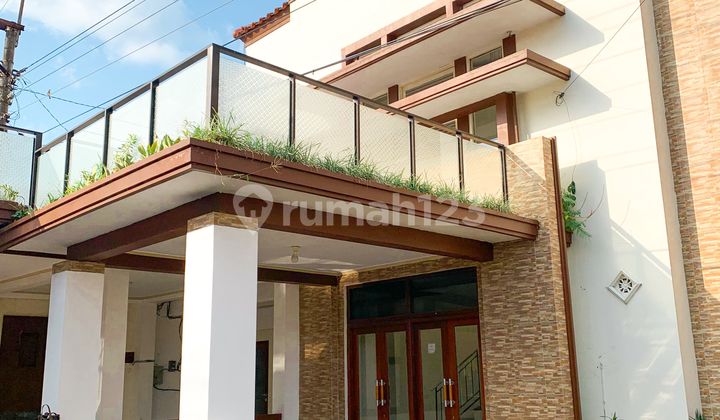 dijual rumah mewah dekat kampus uii jalan kaliurang dijual rumah mewah dekat kampus uii jalan kaliurang