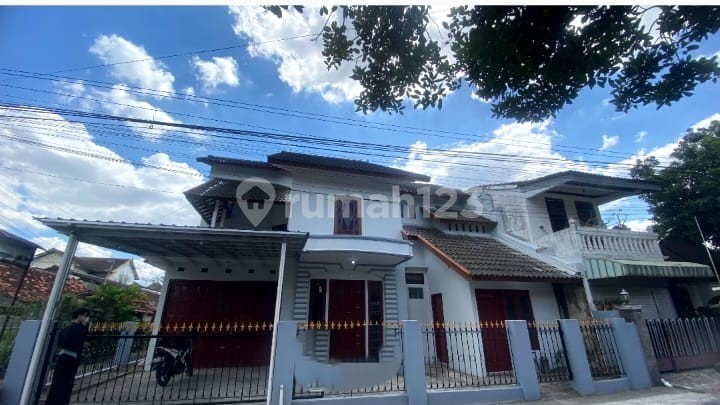 For rent: house near Al Azhar and UGM campus, Lempongsari location.