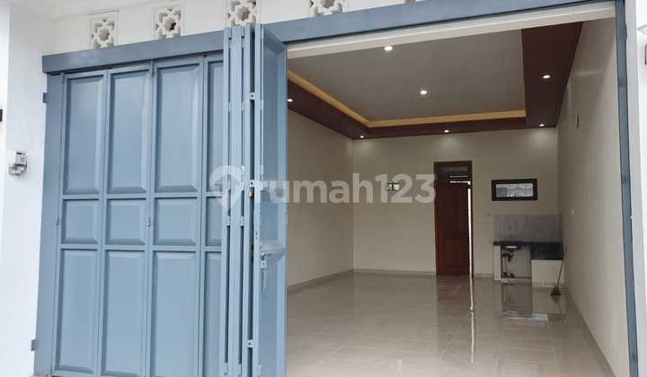 Shop House Suitable for Office Near Sleman City Hall 2