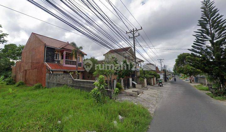 disewakan rumah pinggir jalan condong catur sleman 1