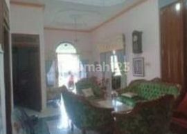 a suitable house for accommodation near JEC 2