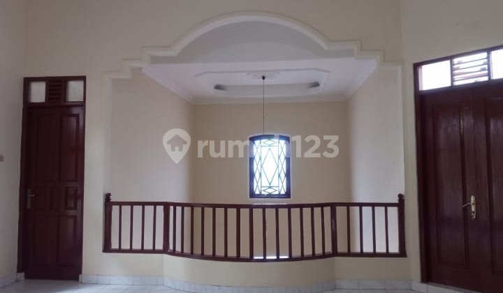 disewakan rumah dekat al azhar dan kampus UGM lokasi lempongsari  2