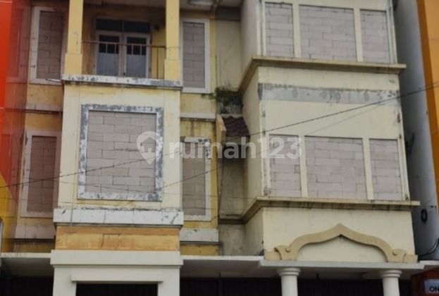 (RKS022) Disewakan Ruko dekat Apotik Berkat Gandeng New Asia (RKS022) Disewakan Ruko dekat Apotik Berkat Gandeng New Asia