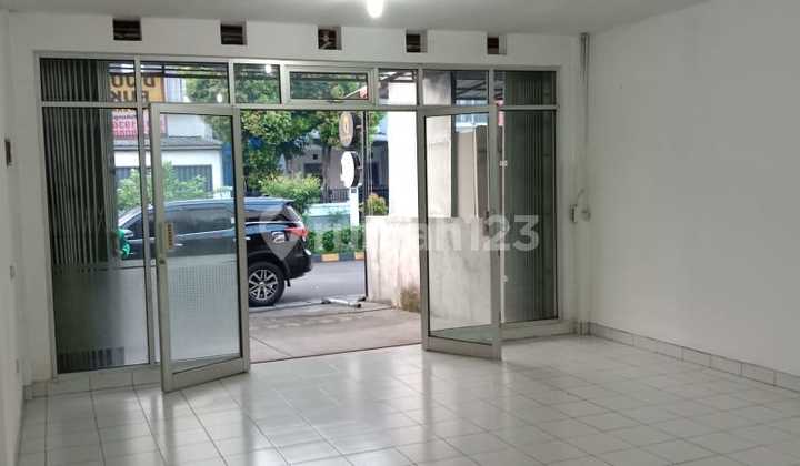 (JKT836) For Sale 2-Story Shophouse in Taman Buah Larangan - Ciledug