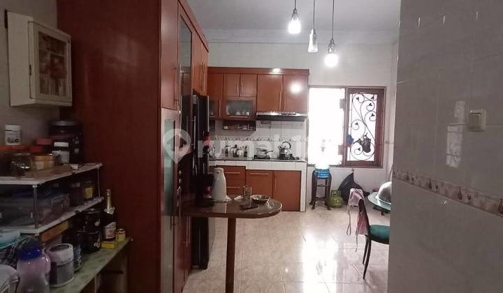 (JKT924) Dijual Cepat Ruko/sekalian tempat tinggal di Cipondoh 2