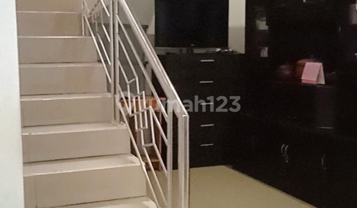 (RM171) Dijual Lokasi Strategis Rumah Hook 2 Lantai, Cimahi 2