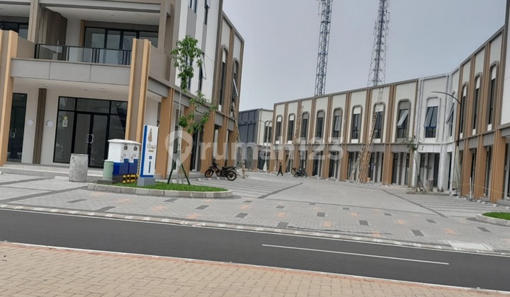 (JKT1262) For Rent New Shop House IL Lago Grande, Gading Serpong