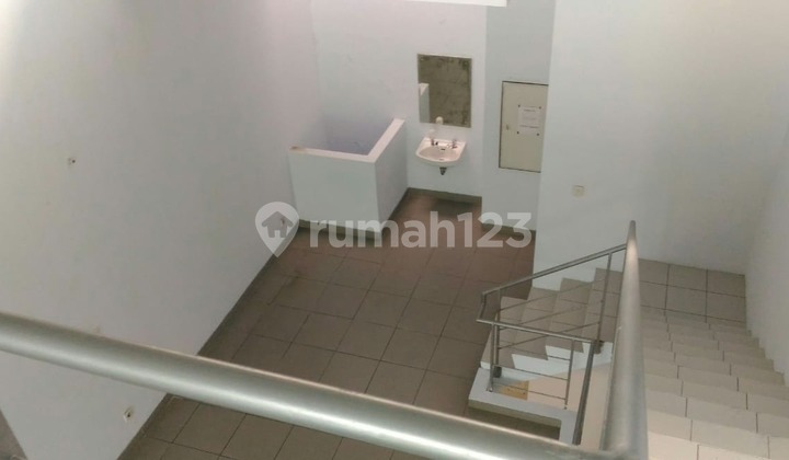 (RKS021) For Rent 3-Storey Shop House in Taman Tekno, BSD City, Serpong (RKS021) For Rent 3-Storey Shop House in Taman Tekno, BSD City, Serpong