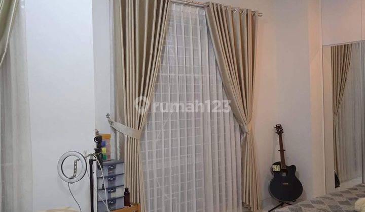 (JKT772) Dijual Rumah Semi Furnish Malibu Village Gading Serpong 1