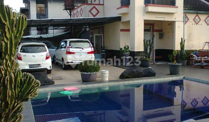 (JKT984) For sale, Villa Merpati with a swimming pool in Cipanas.