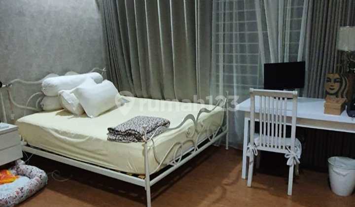 Dijual Rumah di Taman Kencana - 3,5 Lantai, Fully Furnished, Nego 2