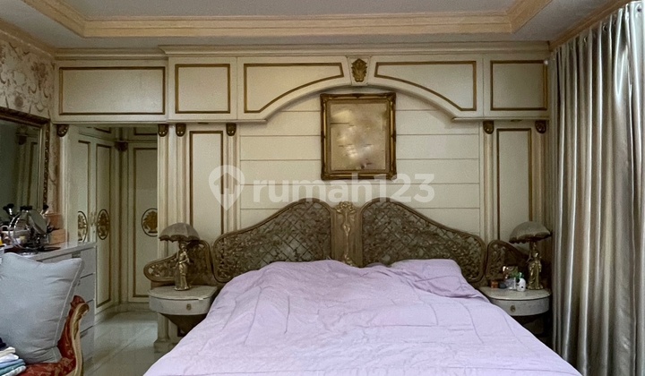 Dijual Rumah di Cluster Rome PIK 2.5 Lantai - Furnished 2