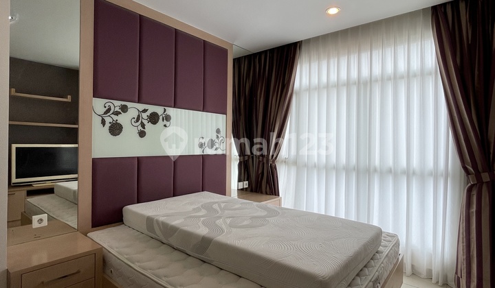 Disewakan Apartemen Central Park Residence Jakarta Barat - 2 BR + 1 Fully Furnished Disewakan Apartemen Central Park Residence Jakarta Barat - 2 BR + 1 Fully Furnished