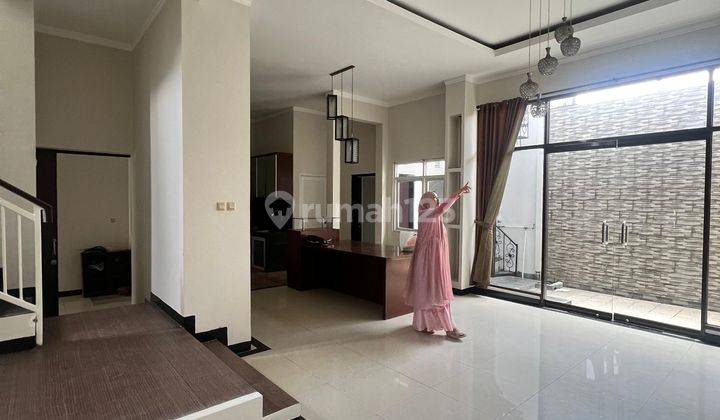 Rumah 2 Lantai Siap Huni Citra Grand 1