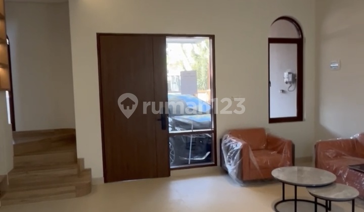 Jual Rumah Baru Di Tengah Kota Sayap Pajajaran Dekat Mall Rumah Ibadah Kuliner Shm Furnished 