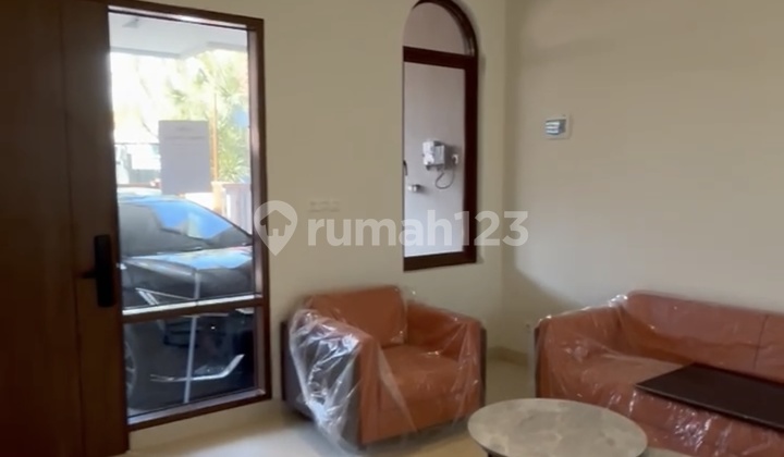 Jual Rumah Baru Di Tengah Kota Sayap Pajajaran Dekat Mall Rumah Ibadah Kuliner Shm Furnished  2