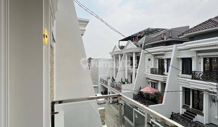 Rumah Cluster Murah Ada Kolam Renang Kebagusan Jakarta Selatan 2