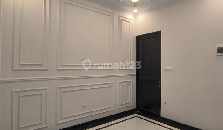 Rumah 2 Lantai Semi Furnished di Jagakarsa Jakarta Selatan 2