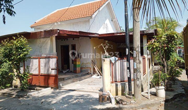 Rumah Luas Di Perumahan Taman Delta Sidoarjo  1