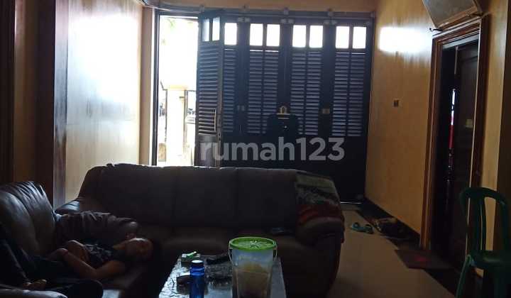 RUMAH BRRLOKASI STRATEGIS DI DEKAT AEON MALL TANJUNG BARAT, JAKARTA SELATAN 2
