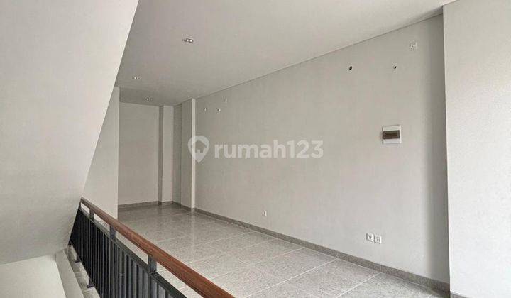 Dijual Ruko Campton Bsd 3 Lantai Lokasi Strategis Siap Pakai 2