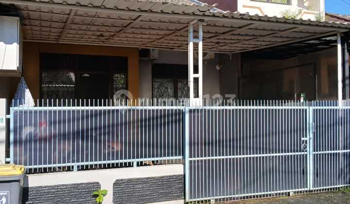 Neat House in BSD Kencana Loka, Semi-Furnished, Ready to Occupy.