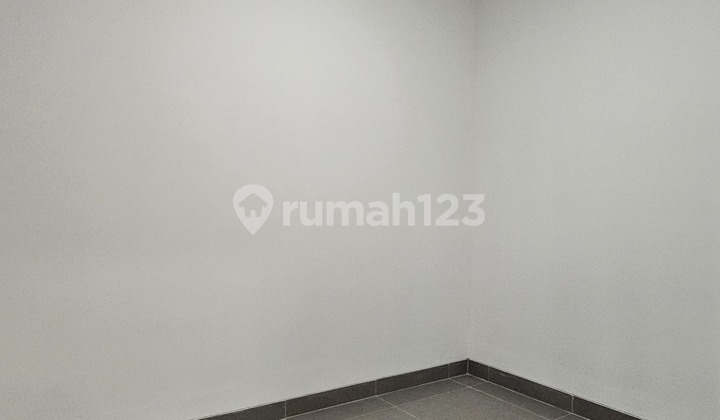 RUMAH BRAND NEW DI BSD CITY GREENCOVE 2 LANTAI HOEK SIAP HUNI 