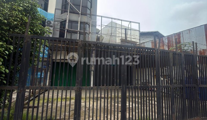 Jual/Sewa Ruko Hook Bonus Tanah Lebih di Karawaci, Tangerang