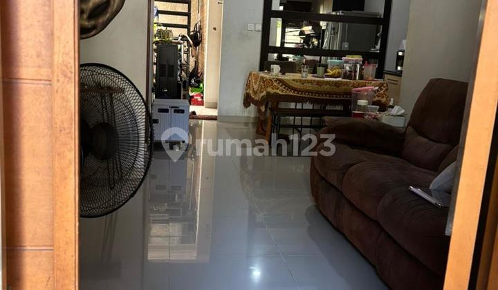 Dijual Rumah Depan Taman, Dekat Exit Toll di Griyaloka BSD Dijual Rumah Depan Taman, Dekat Exit Toll di Griyaloka BSD
