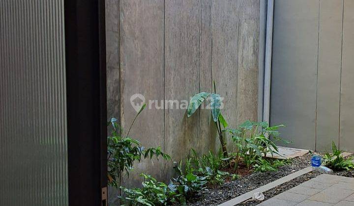 Jual Cepat Rumah Bagus Baru Di Bangun Depan Taman Di Puspita Loka Bsd 2