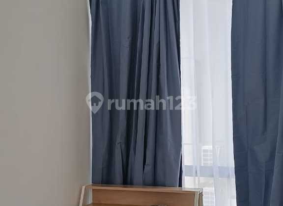 HOUSE IN LIPPO KARAWACI, NEW UNIT, 2 STORIES, VERY NEATLY FURNISHED 2