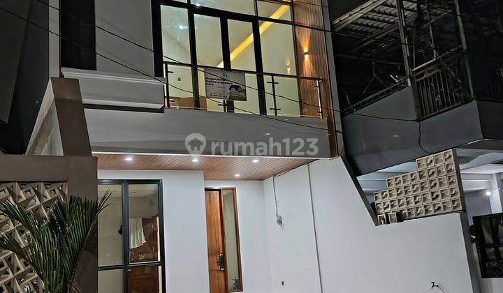 Rumah Estetik  brand new di Graha Bintaro, Tangerang 1